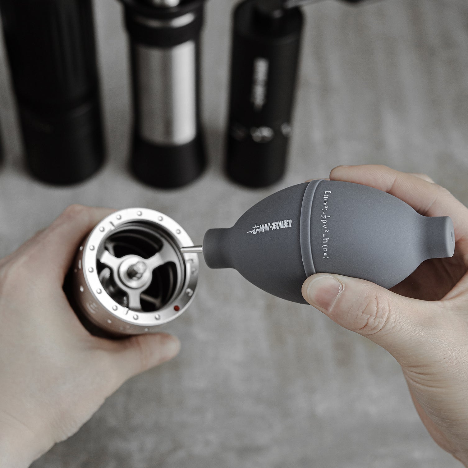 3 Bomber – Coffee Air Blower
